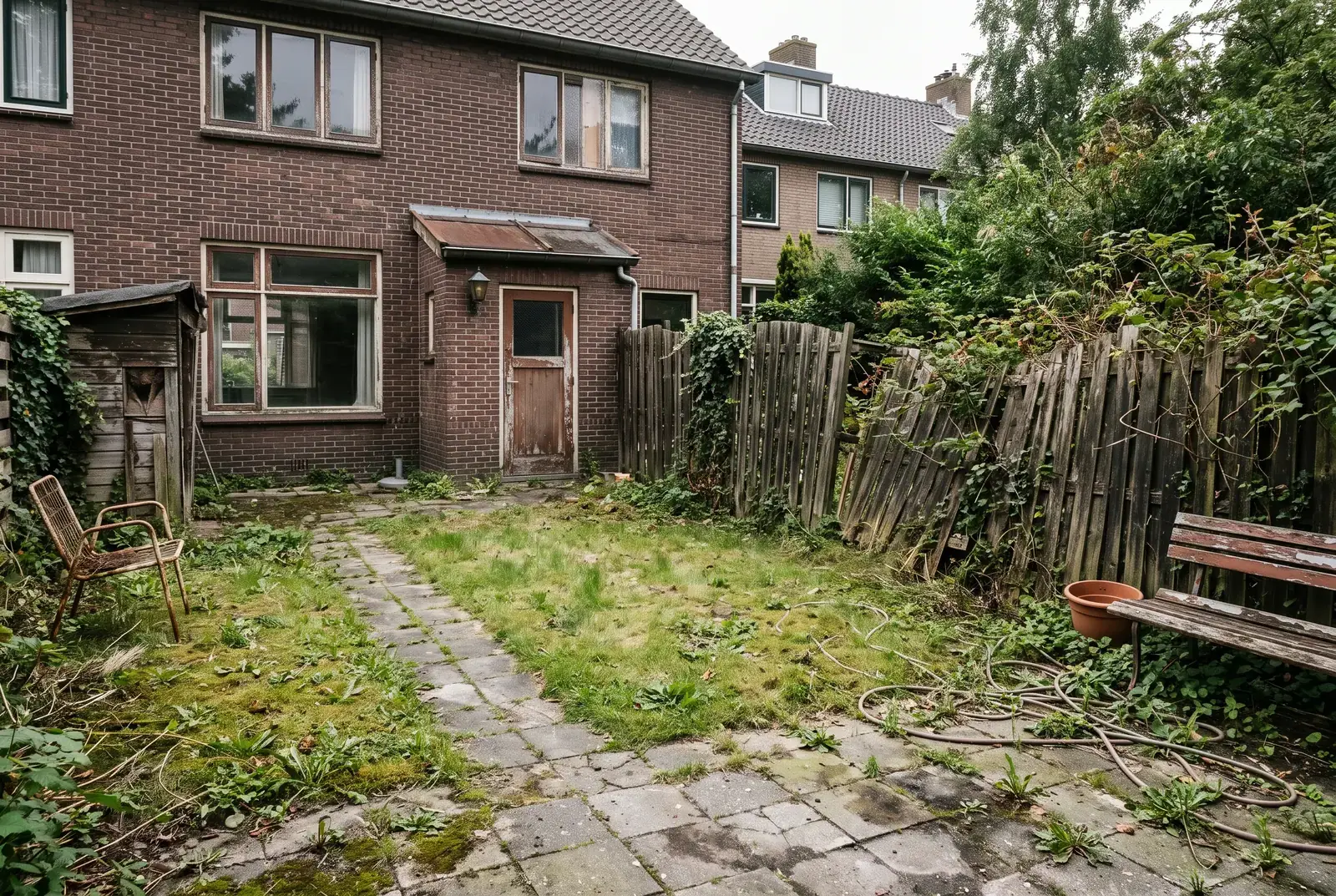 Jaren-30 tuin met pergola, voor
